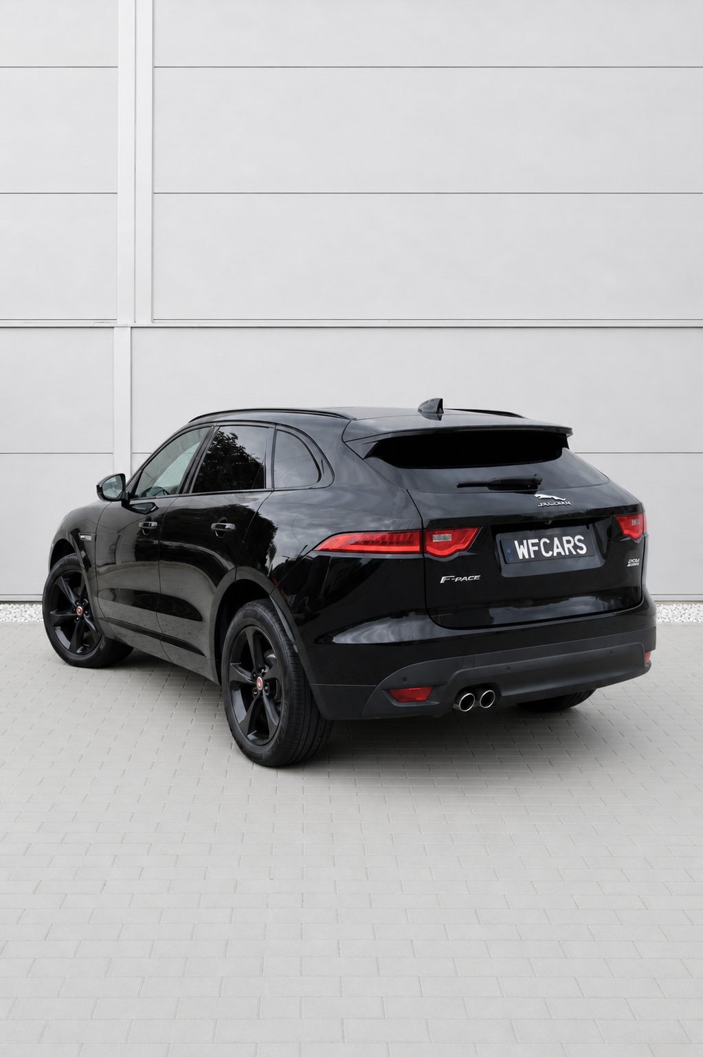 Jaguar F-PACE R SPORT