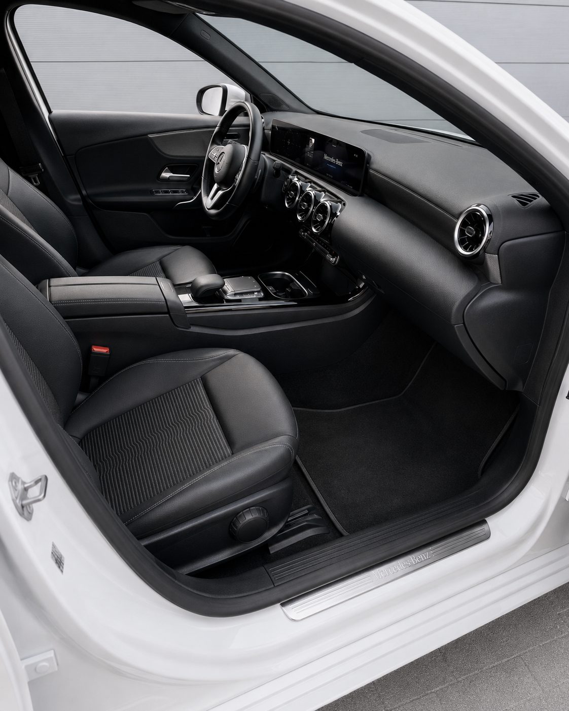 Mercedes-Benz A250e